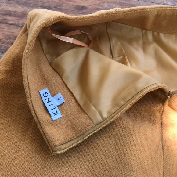 **Moved Closets** Mustard Yellow Skirt - Picture 3 of 10